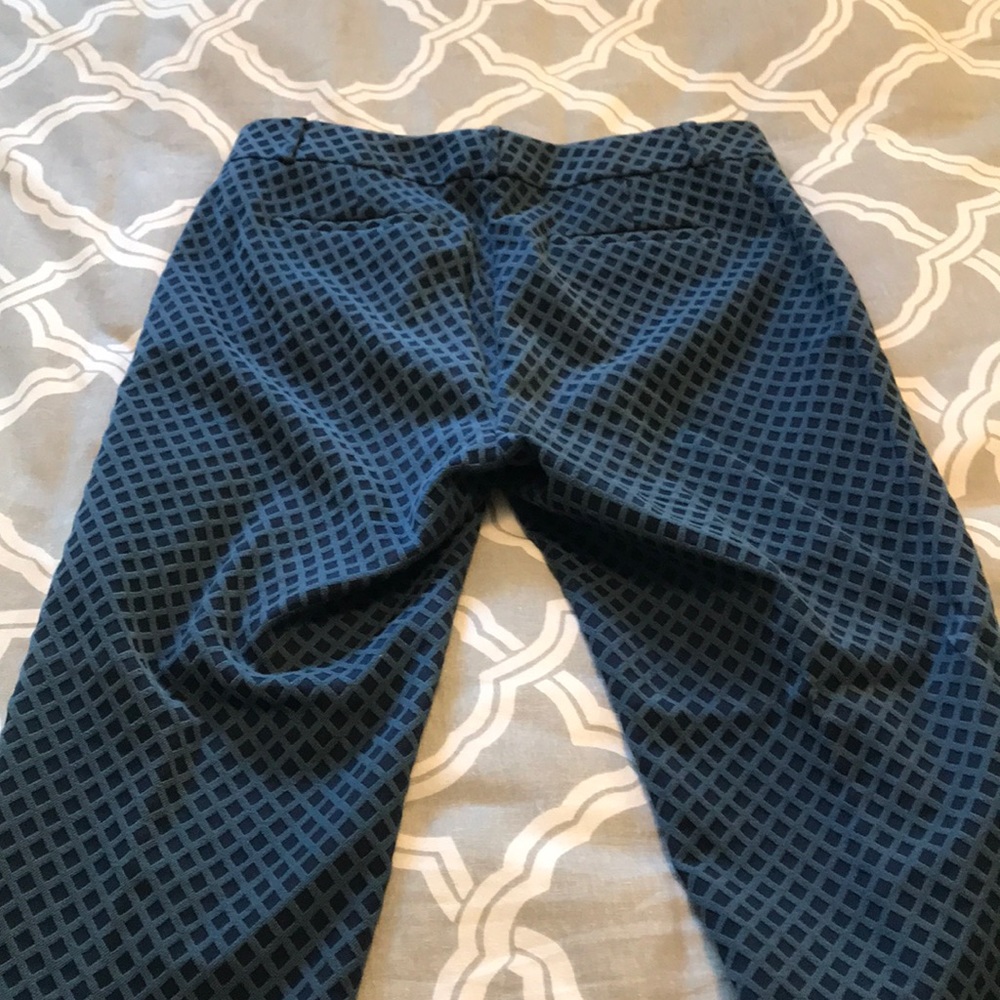 Banana Republic Blue Geometric Patterned Pants - image 4